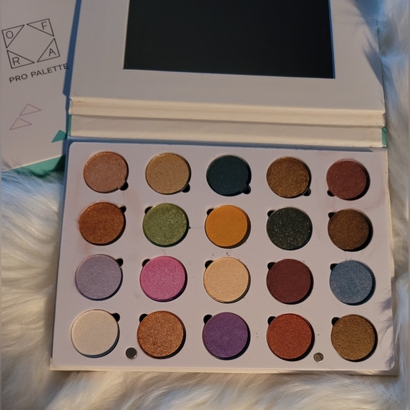 Ofra Pro Palette "Dazzling Diamonds" Brand New 💎 - Picture 3 of 4